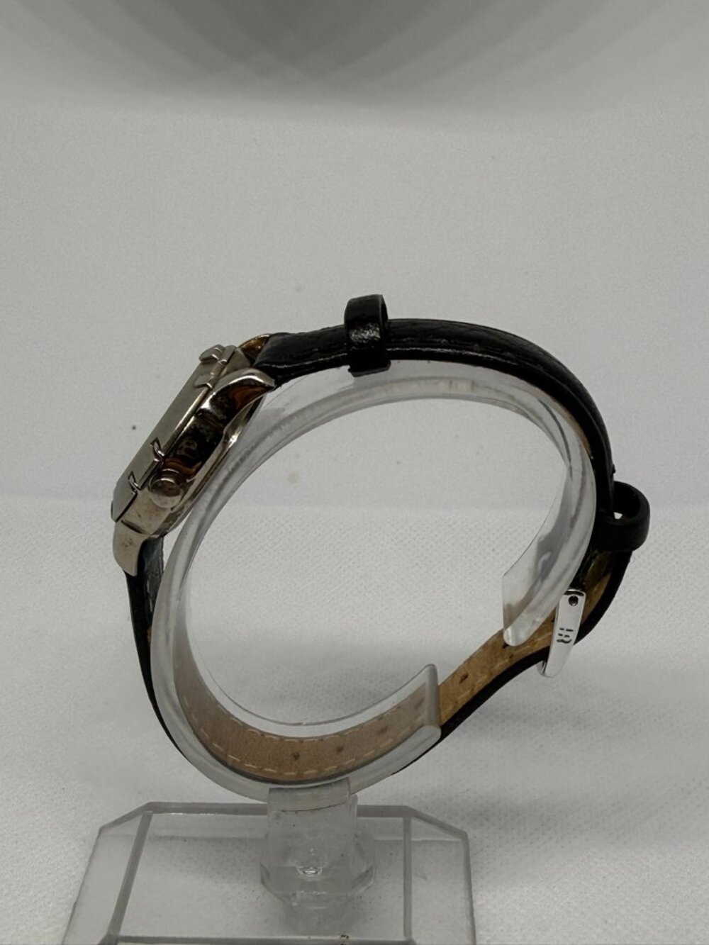 GUESS Vintage 1990s Indiglo Women's Silver-Tone Watch White Dial Black Leather - Picture 4 of 11